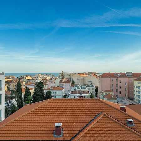 La Fabrique A Poupees - Chambres Et Appartements De Charme Au Coeur De Menton Exterior photo